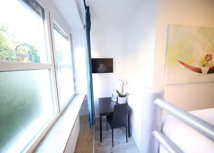 Luxomes: Zentrum Sued 3*