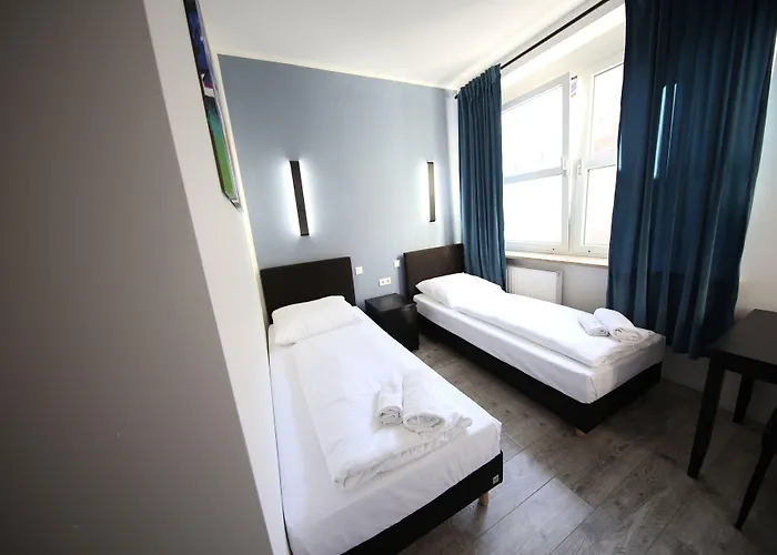 Luxomes: Zentrum Sued 3*