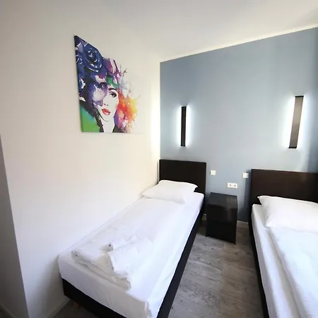 Luxomes: Zentrum Sued 3* Norymberga