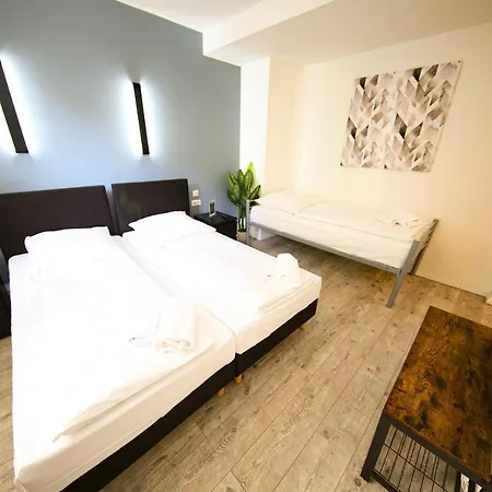 Luxomes: Zentrum Sued Апарт-отель Нюрнберг