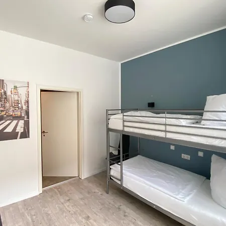 Luxomes: Zentrum Sued 3*
