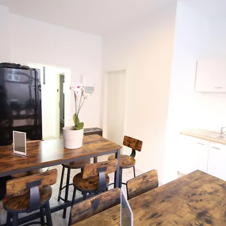 Luxomes: Zentrum Süd Aparthotel 3*
