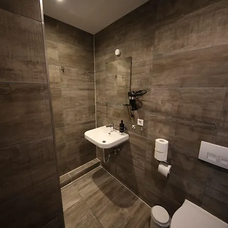 Luxomes: Zentrum Sued 3* Нюрнберг