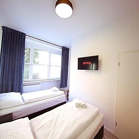 Luxomes: Zentrum Sued Hotel apartamentowy 3*