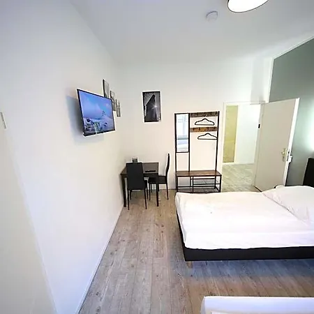Luxomes: Zentrum Sued 3*