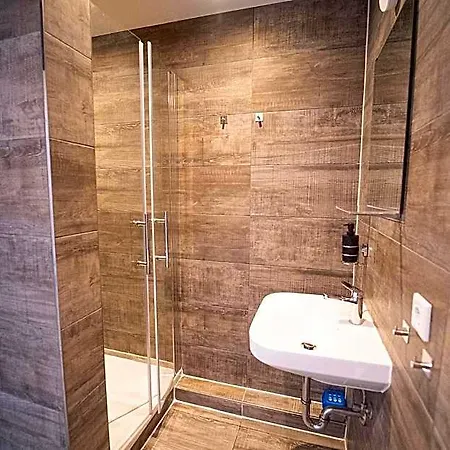 Luxomes: Zentrum Sued 3* Norymberga