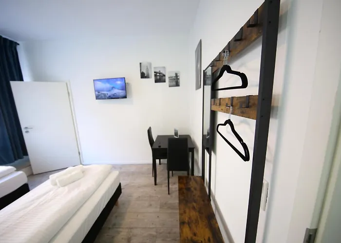 Luxomes: Zentrum Sued Hotel apartamentowy 3*